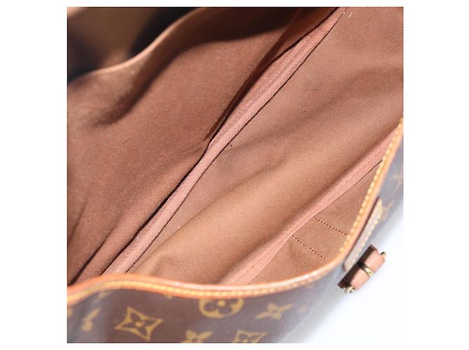 Louis Vuitton Saumur Monogram Canvas 35 - vista 5