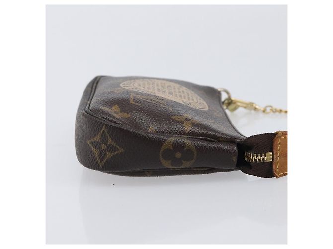 Louis Vuitton Pochette Accessoires Limited Edition Monogram Canvas Mini - vista 3