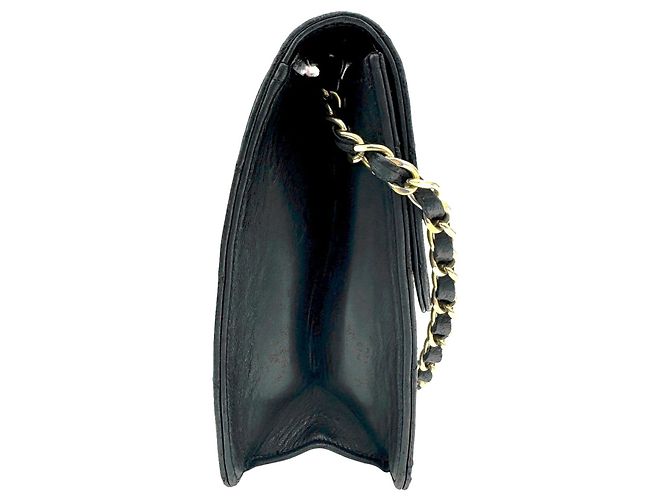 Borsa a tracolla Chanel Matelassé 22 - vista 3