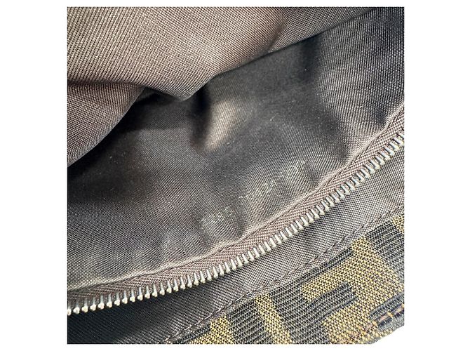 Borsa a secchiello Fendi Zucca Mamma Pouch - vista 14