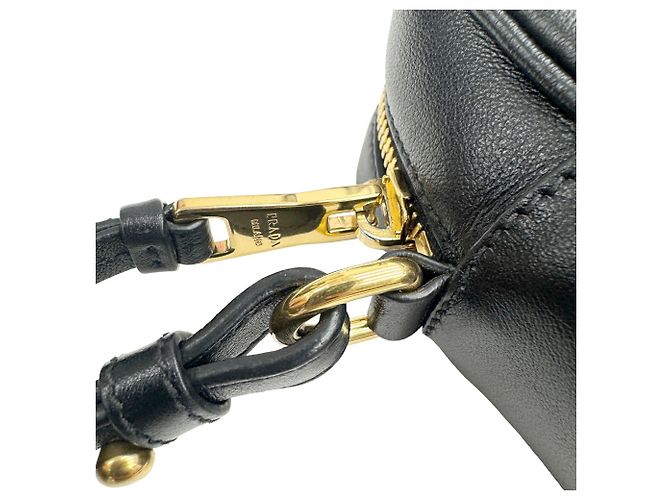 Prada Leder Crossbody-Tasche - Ansicht 11