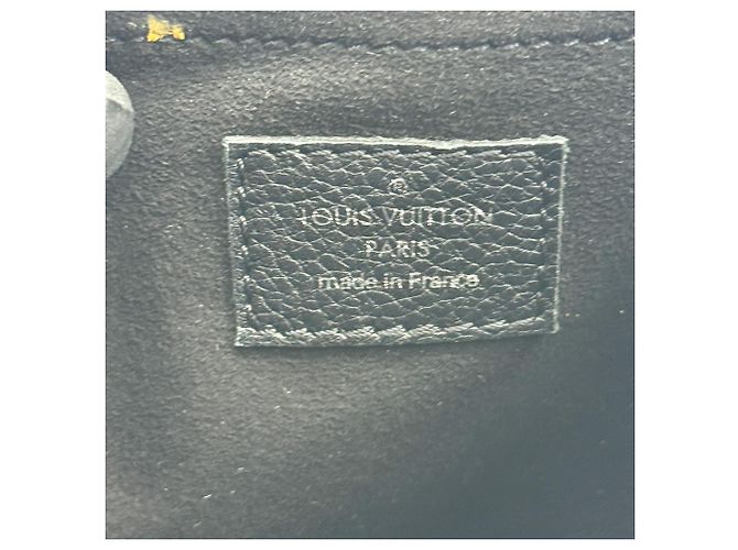 Louis Vuitton Mylockme Leather BB - vista 6