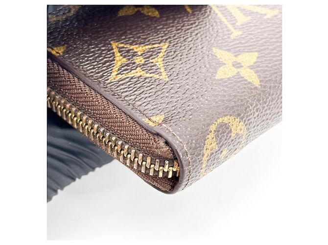 Louis Vuitton Clemence Monogram Canvas - vista 7