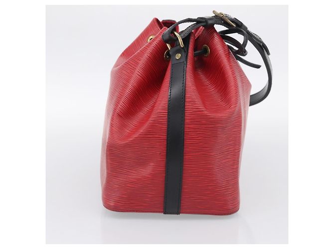 Louis Vuitton Bicolor Petit Noe Epi Leather - vista 3
