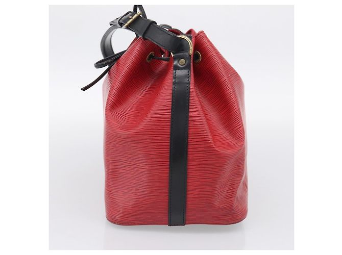 Louis Vuitton Bicolor Petit Noe Epi Leather - vista 4