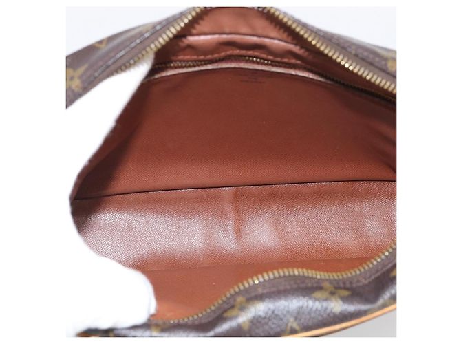 Louis Vuitton Trocadero Monogram Canvas 27 - vista 5