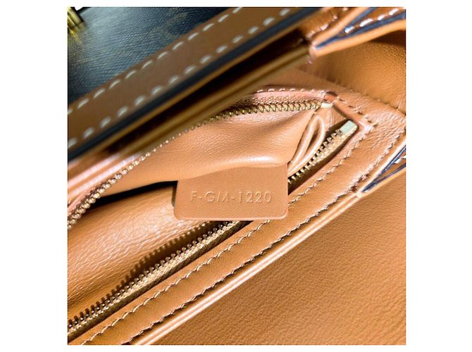 Céline Borsa a Spalla Celine Teen - vista 13