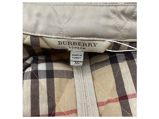 Burberry Constance Steppjacke aus beigem Polyester - Ansicht 11