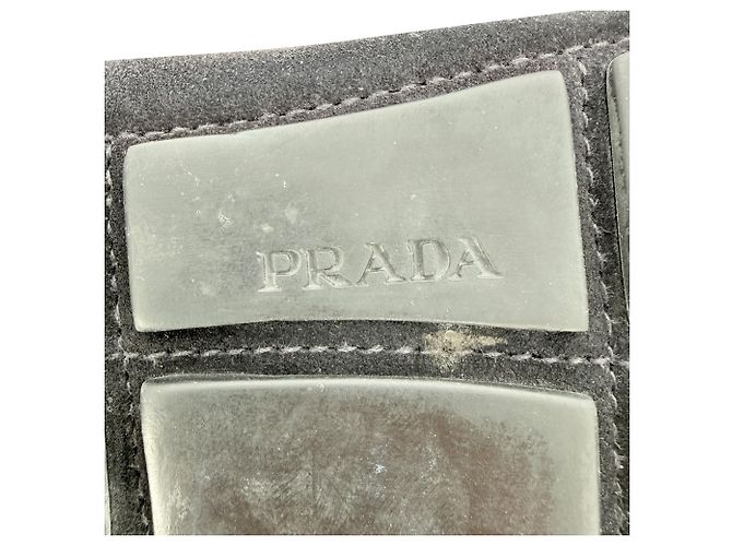 Mocassini in suede nero con placca logo Prada - vista 11