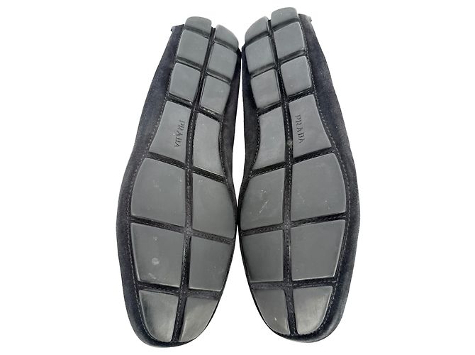 Mocassini in suede nero con placca logo Prada - vista 12