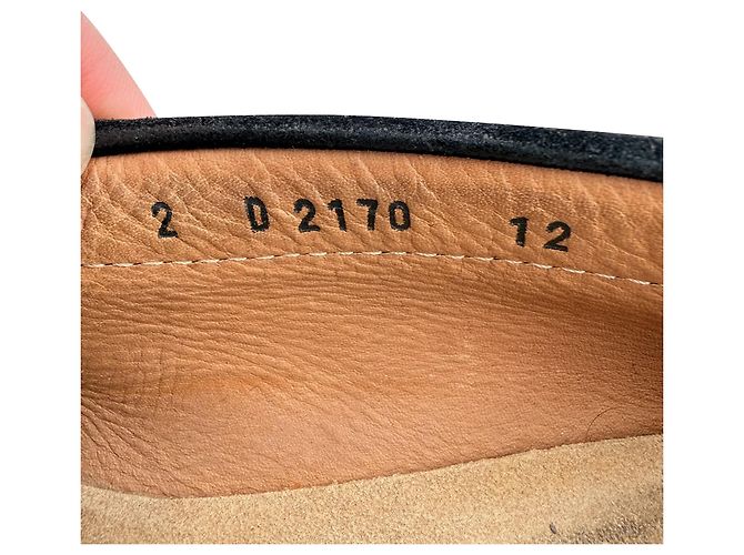 Mocassini in suede nero con placca logo Prada - vista 8