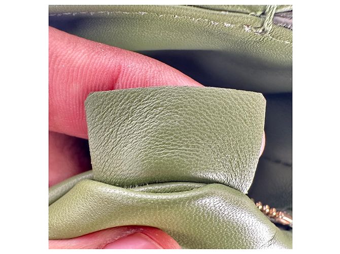 Céline Borsa Celine Triomphe in pelle verde oliva - vista 17