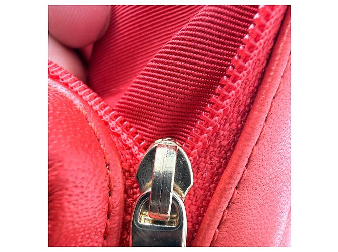 Borsa Chanel Classic Double Flap in pelle rossa - vista 17