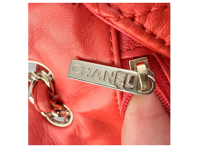 Borsa Chanel Classic Double Flap in pelle rossa - vista 7
