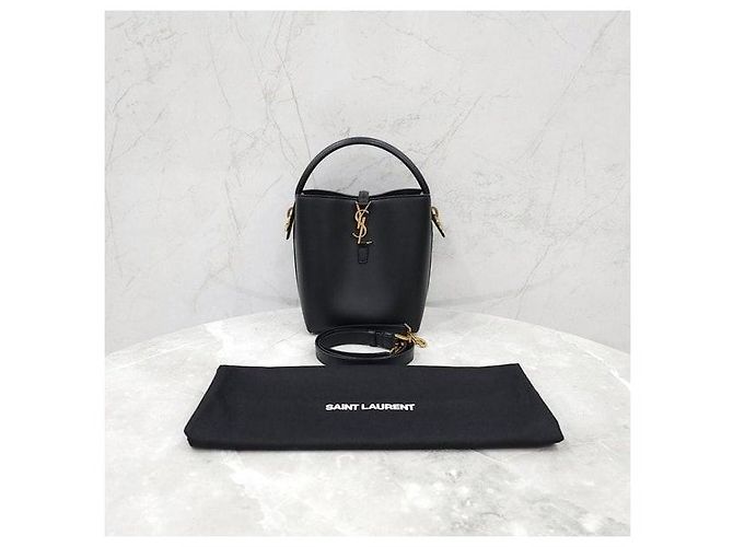 Autre Marque SAINT LAURENT Borsa a secchiello nera in pelle - vista 10