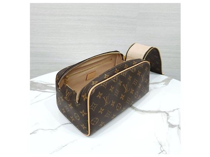 Louis Vuitton Neceser Monogram - vista 5