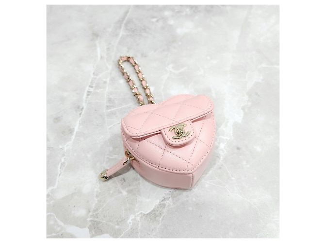 Charm per borsa Chanel cuore rosa in pelle - vista 13