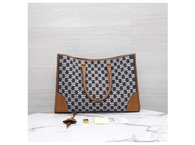 Céline Borsa Cabas Orizzontale in Tessuto Ricamato Blu Navy - vista 10
