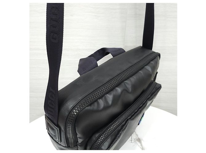 Gucci Borsa Messenger e Tote in Tela Crystal Canvas - vista 15