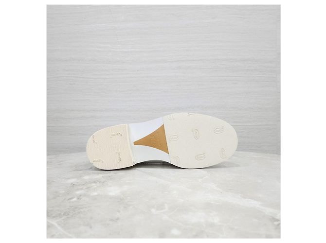 Chanel Mocassino Initial Patent Chain White - vista 15