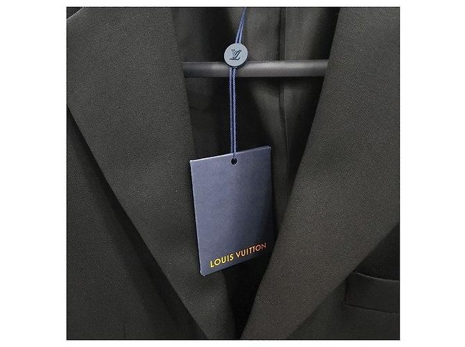Louis Vuitton Hook Belted Single Jacket - view 4