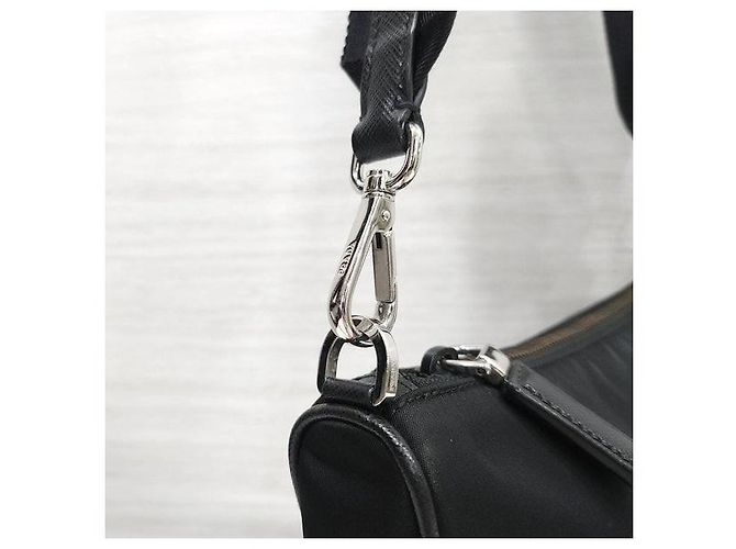 Prada Borsa a tracolla pouch in nylon Saffiano con logo triangolare - vista 4