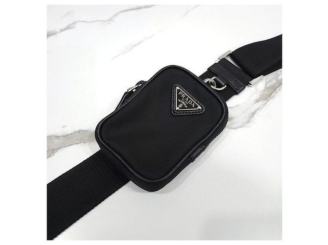 Prada Borsa a tracolla pouch in nylon Saffiano con logo triangolare - vista 6