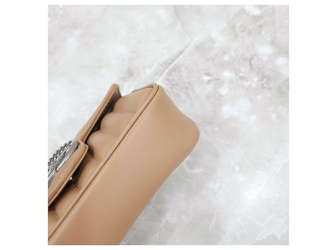 Gucci Borsa a spalla Super Mini GG Marmont Matelassé con catena - vista 14