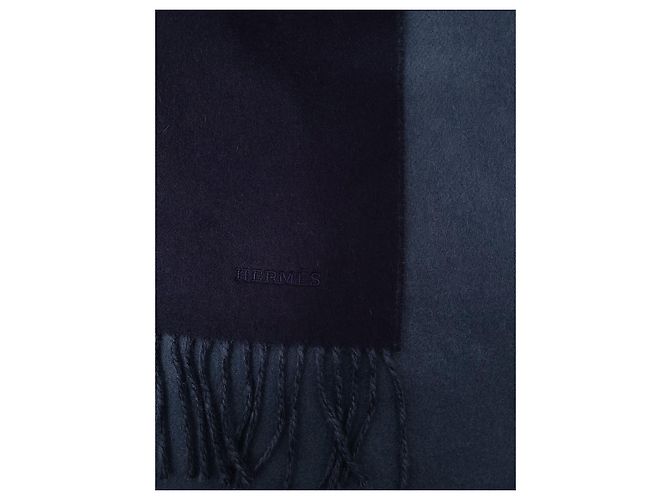 Hermès Sciarpa in cashmere blu navy bicolore con logo ricamato - vista 4