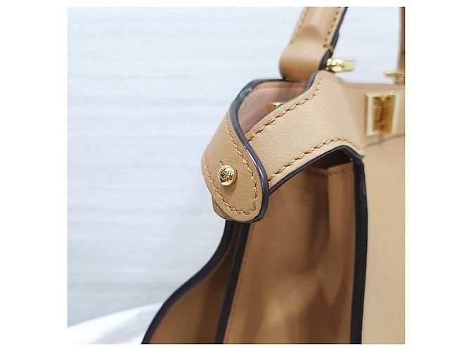Fendi Borsa a spalla tote Peekaboo SEE Medium - vista 5