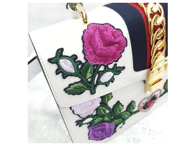 Gucci Borsa a tracolla e a mano a tre strisce con ricamo floreale - vista 5