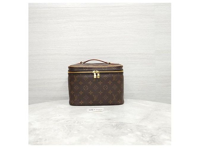 Louis Vuitton Borsa Tote Niece BB Monogram - vista 10