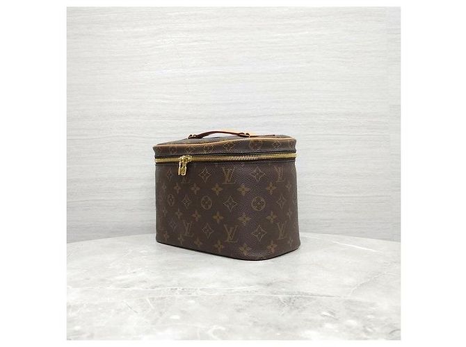 Louis Vuitton Borsa Tote Niece BB Monogram - vista 2