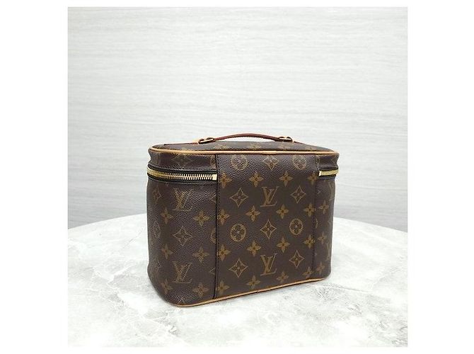 Louis Vuitton Borsa Tote Niece BB Monogram - vista 5