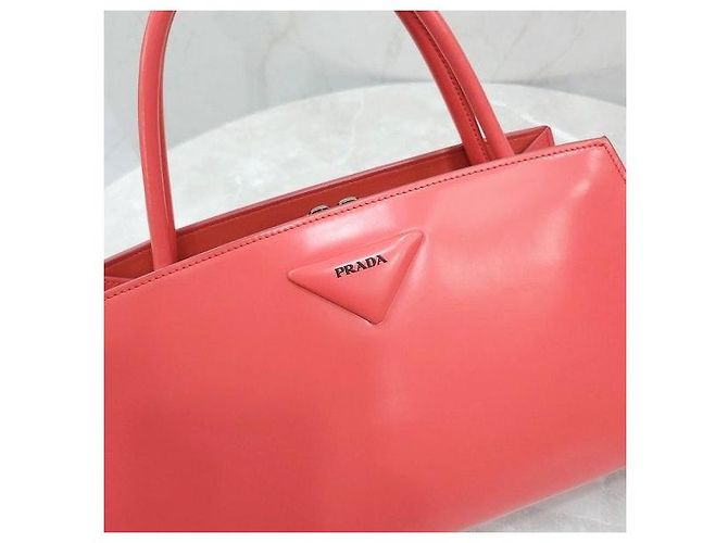 Prada Brush Leder-Tote Bag mit rosa Dreiecks-Logo - Ansicht 4