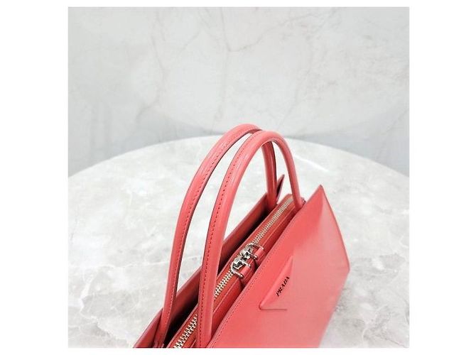 Prada Brush Leder-Tote Bag mit rosa Dreiecks-Logo - Ansicht 5