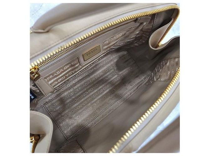 Prada Borsa a due manici media in Re-Nylon e Saffiano - vista 8