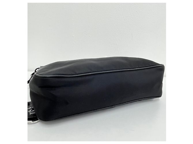 Prada Borsa Hobo in Re-Nylon Tessuto con tracolla a catena - vista 6