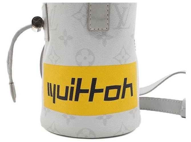 Bucket Louis Vuitton Borsa a secchiello Nano Monogram Chalk Grigia a tracolla - vista 10