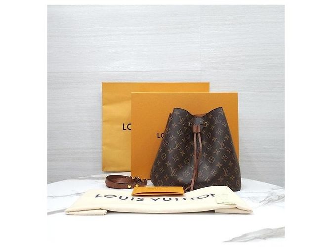 Néonoé Louis Vuitton Borsa a spalla Neo Noe MM Monogram - vista 10