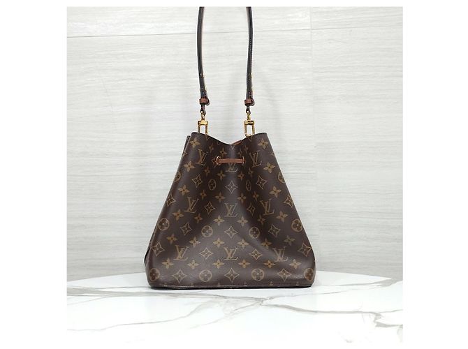 Néonoé Louis Vuitton Borsa a spalla Neo Noe MM Monogram - vista 13