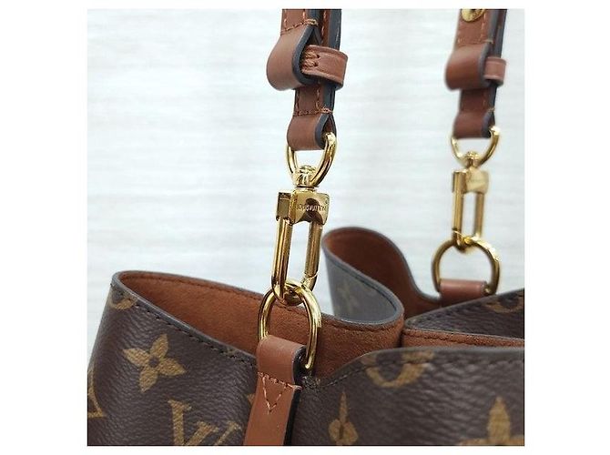 Néonoé Louis Vuitton Borsa a spalla Neo Noe MM Monogram - vista 4