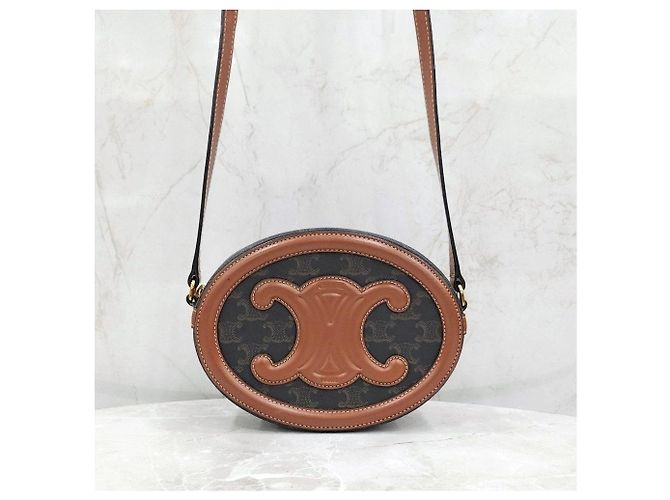 Céline Borsa a spalla Triopea Oval Pulse Large - vista 11