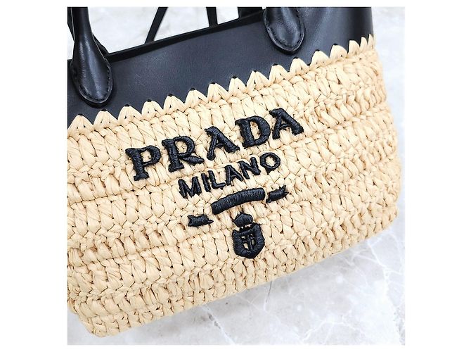 Prada Mini borsa tote in pelle crochet - vista 15