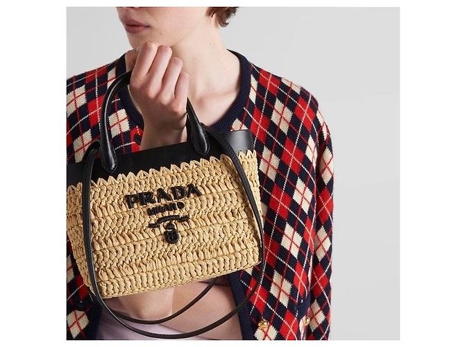 Prada Mini borsa tote in pelle crochet - vista 9