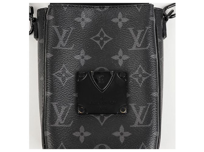 Louis Vuitton Borsa a tracolla in pelle nera - vista 11