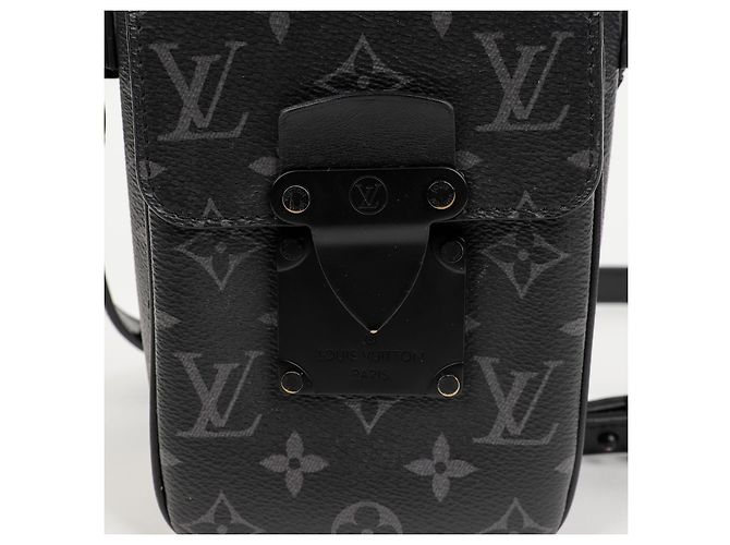 Louis Vuitton Borsa a tracolla in pelle nera - vista 2