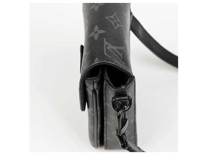 Louis Vuitton Borsa a tracolla in pelle nera - vista 6