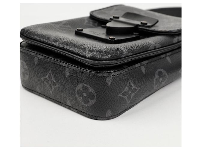 Louis Vuitton Borsa a tracolla in pelle nera - vista 9