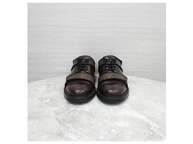 Louis Vuitton Monogram Strap Derby Schuhe - Ansicht 2